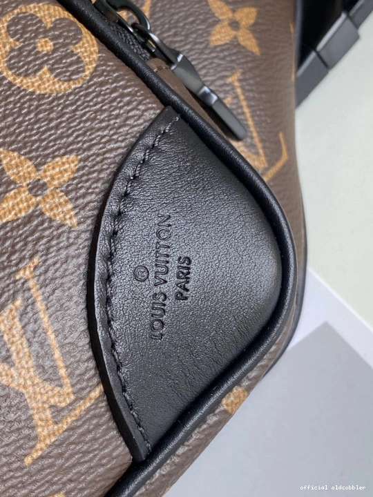 Official oldcobbler VUITTON CHRISTOPHER LOUIS BUMBAG 0718